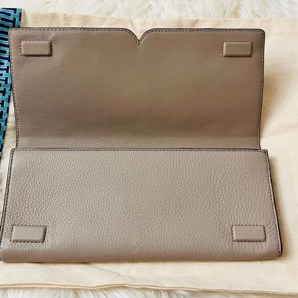 Tory Burch chic gray